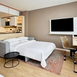 By Marriott Hotel Munich